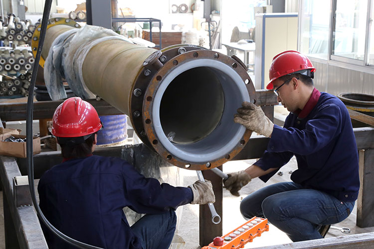 出口管路接管安裝中