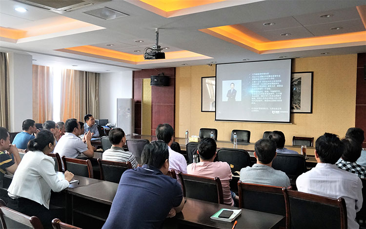 宙斯泵業(yè)舉辦經(jīng)營(yíng)法務(wù)講座
