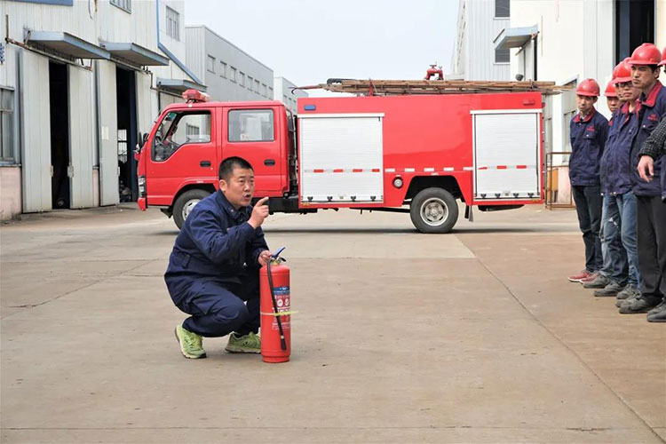 宙斯泵業(yè)開展消防演練