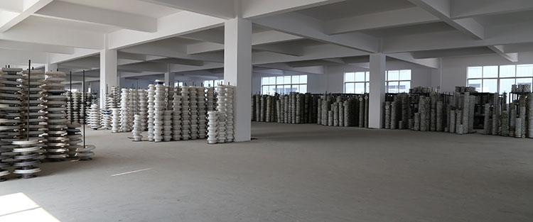 二樓倉庫的一個(gè)視角