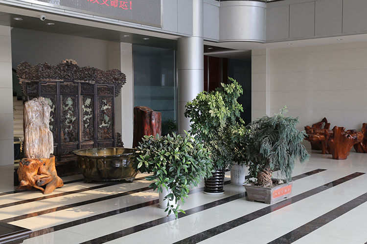 古色古香的屏風(fēng)、玉石